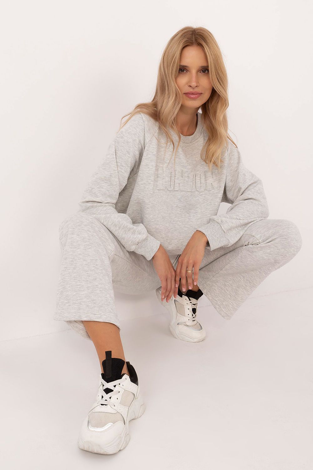 Együttes model 202095 Factory Price