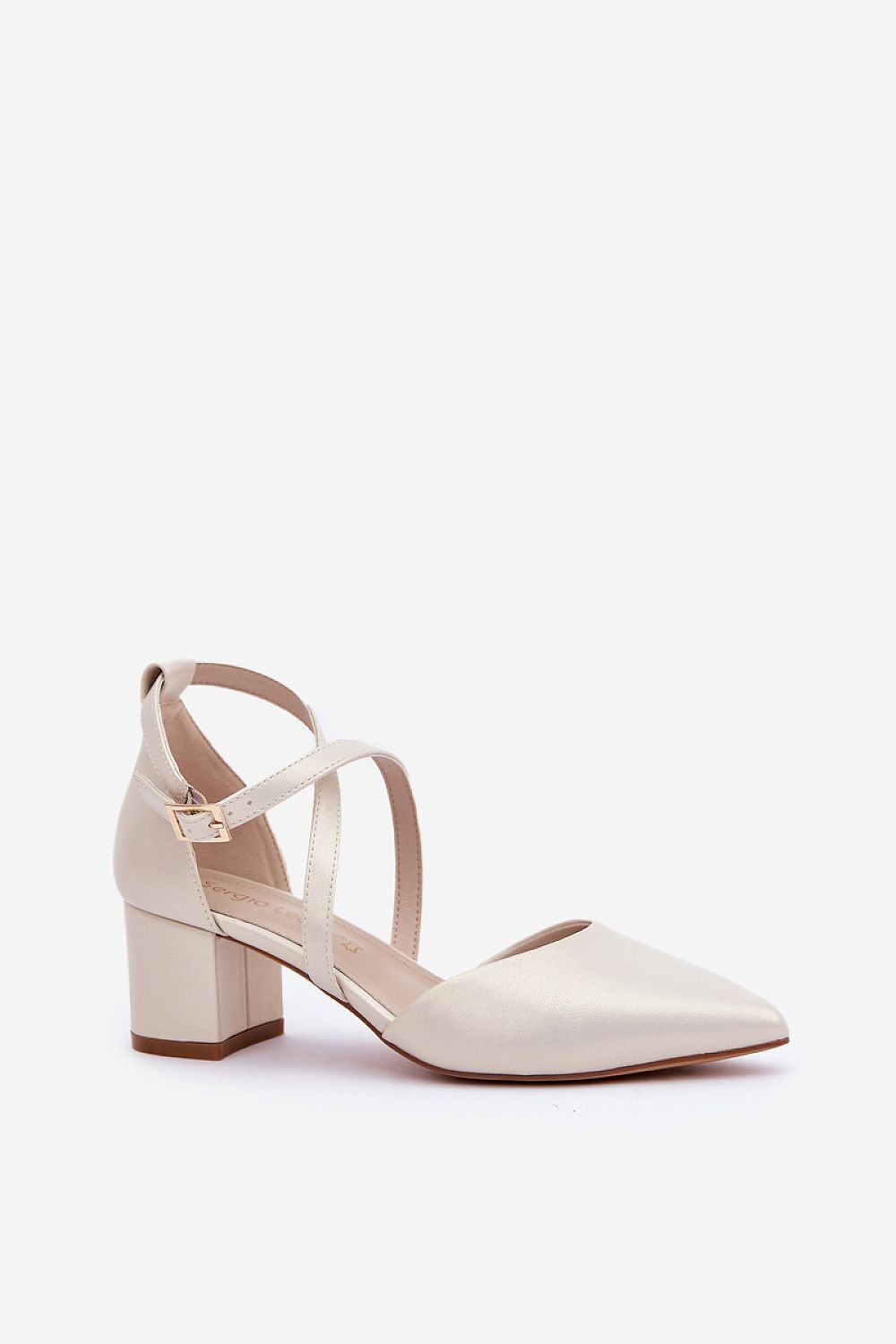 Magassárkú körömcipő model 206811 Step in style