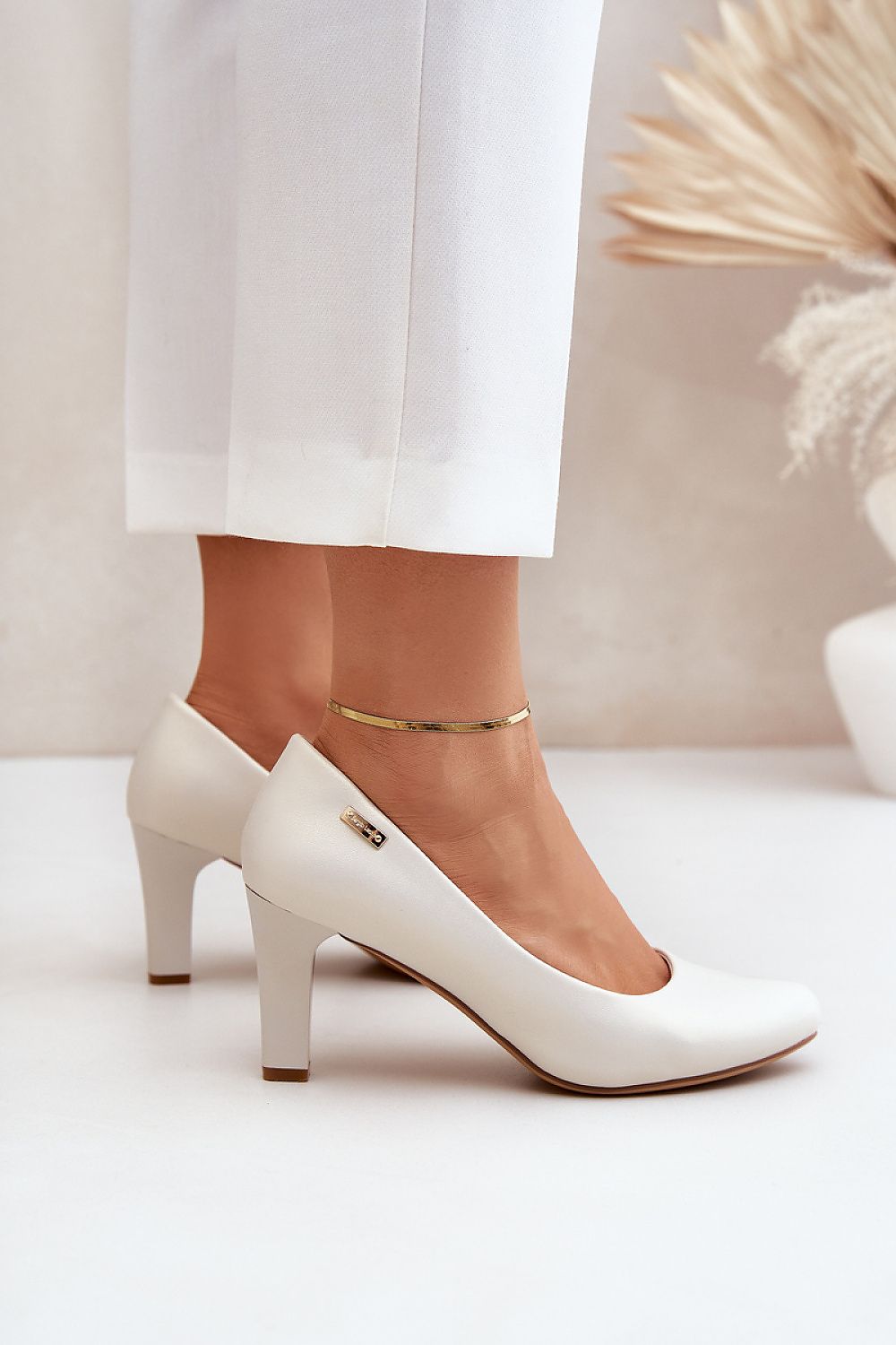 Magassárkú körömcipő model 206814 Step in style