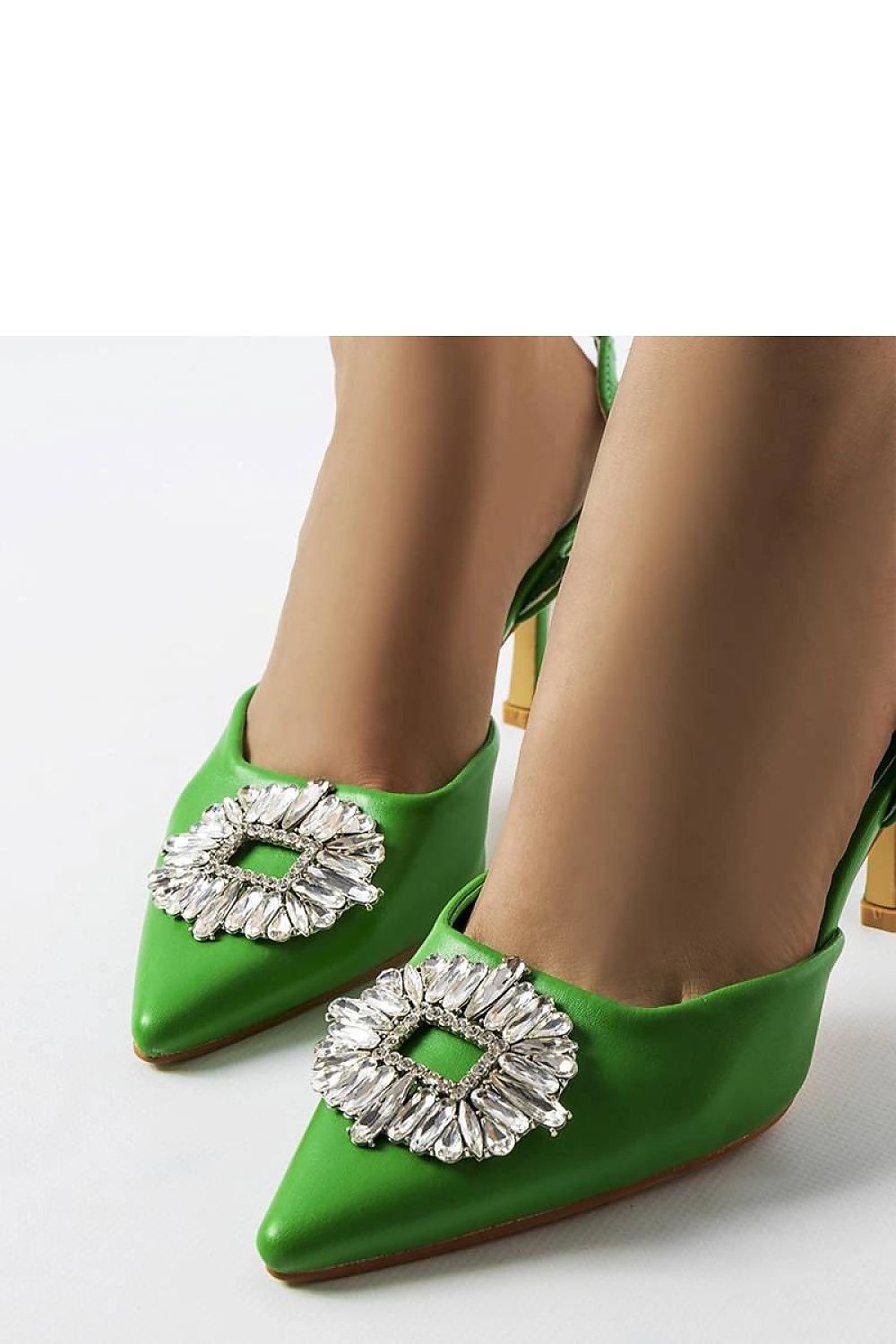 Tűsarkú körömcipő model 207849 Solea