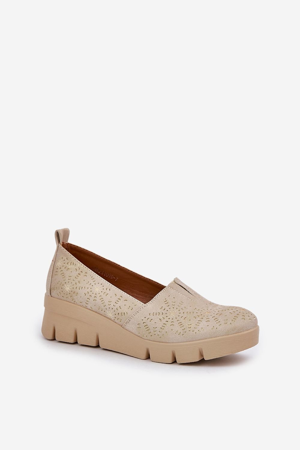Telitalpú félcipő model 208430 Step in style