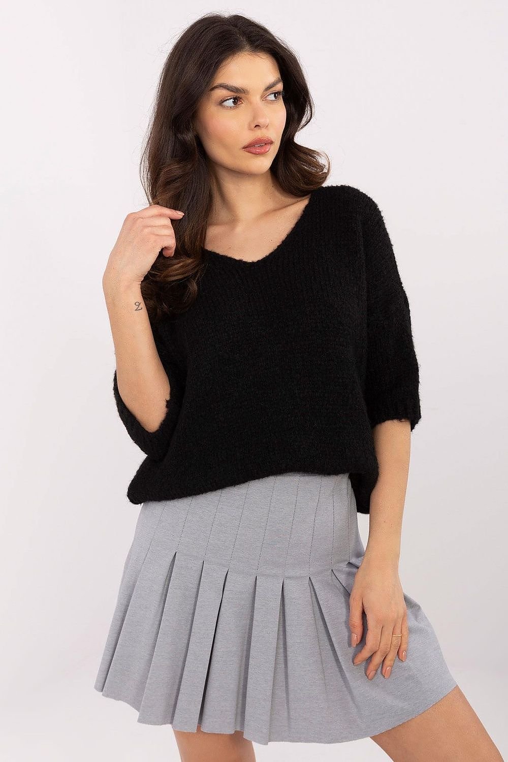 Rövidujjú pulóver model 208519 Italy Moda