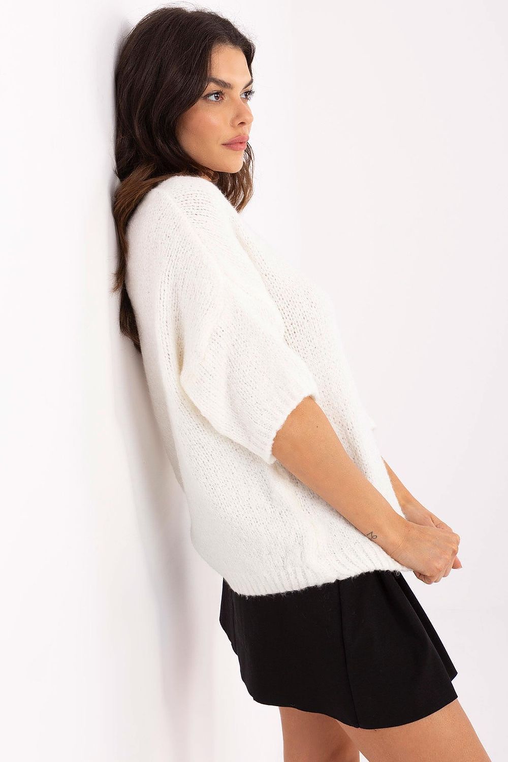 Rövidujjú pulóver model 208728 Italy Moda